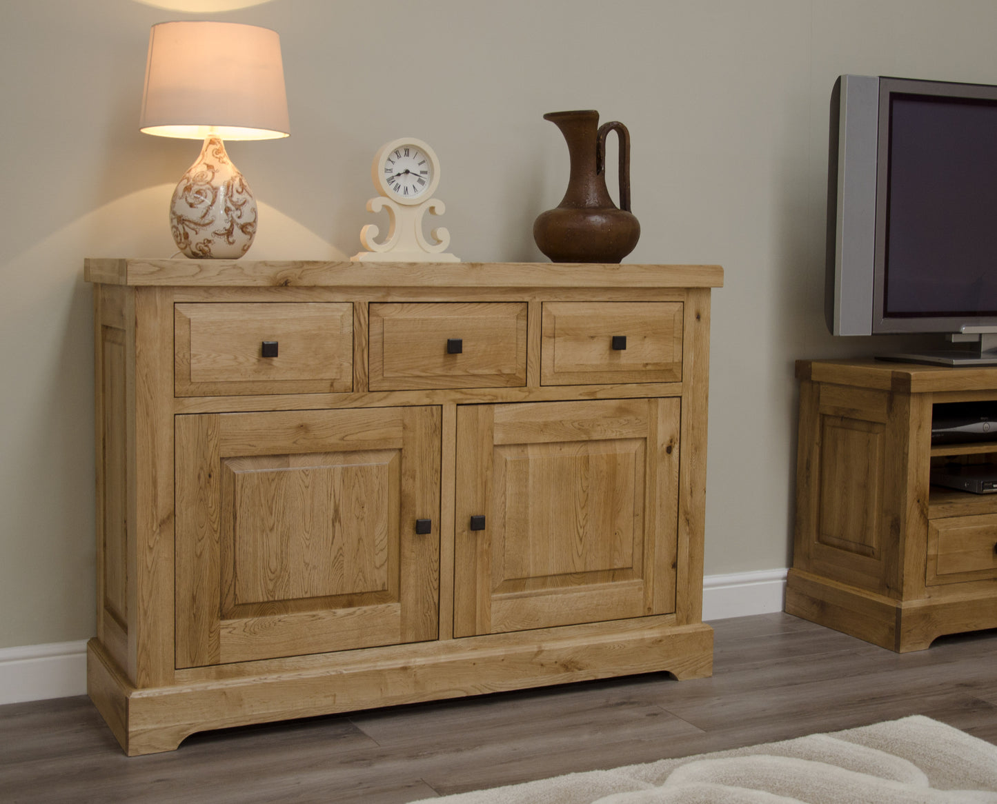 Cotswold Medium Sideboard