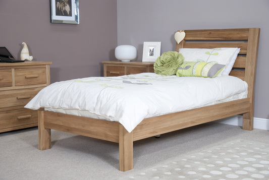 Trend Oak Bed